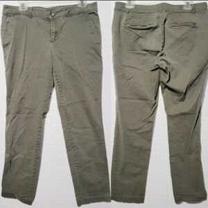 Women's Size 8 Banana Republic olive green chino pants